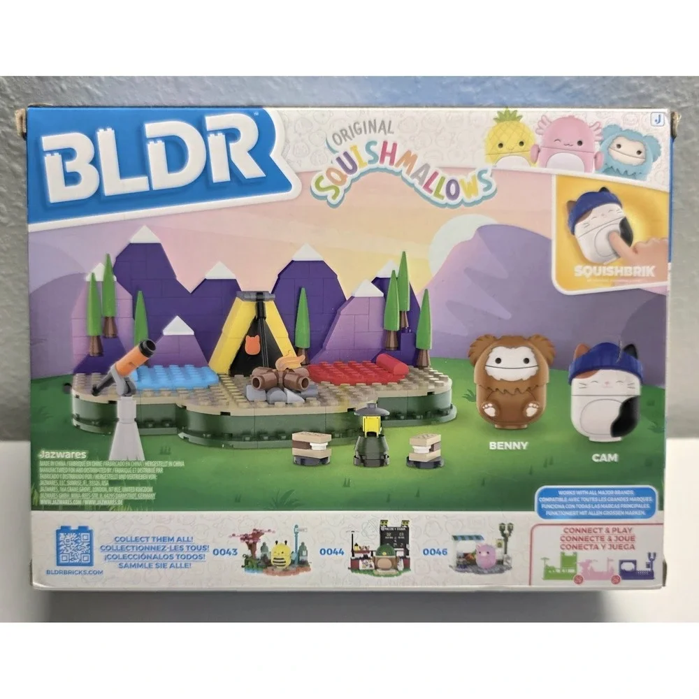 BLDR Squishmallows Outdoor Adventure Club 0050 Benny Cam 245 Piece Toy